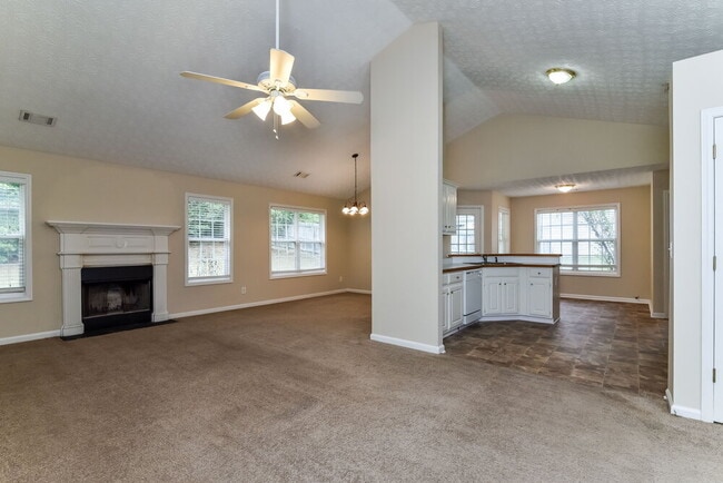 Photo - 3600 Biltmore Oaks Dr SE