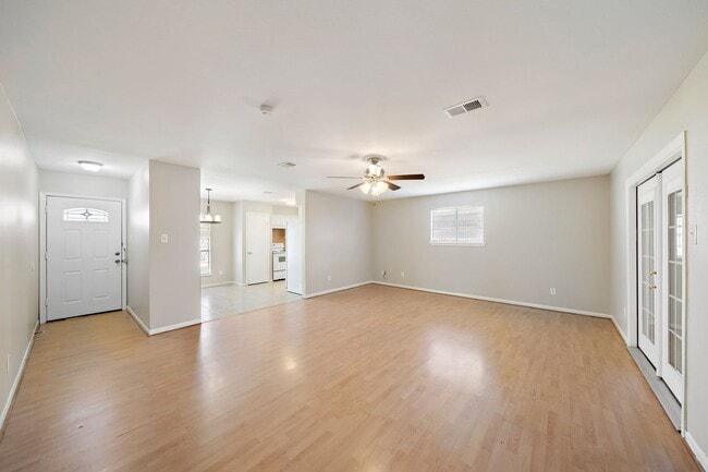 Photo - Lovely 4 Bedroom 2 Bath 2 Car Garage home with Large, Privacy Fenced Backyard!! Fresh Paint, Cera...