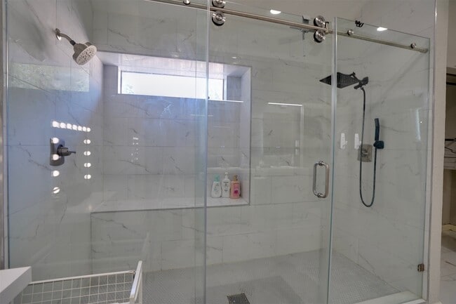 Photo - 4010 Oak Terrace Ct