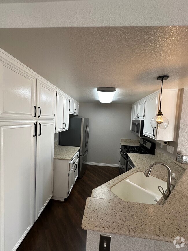 Building Photo - 11345 Affinity Ct Unit 173 Rental