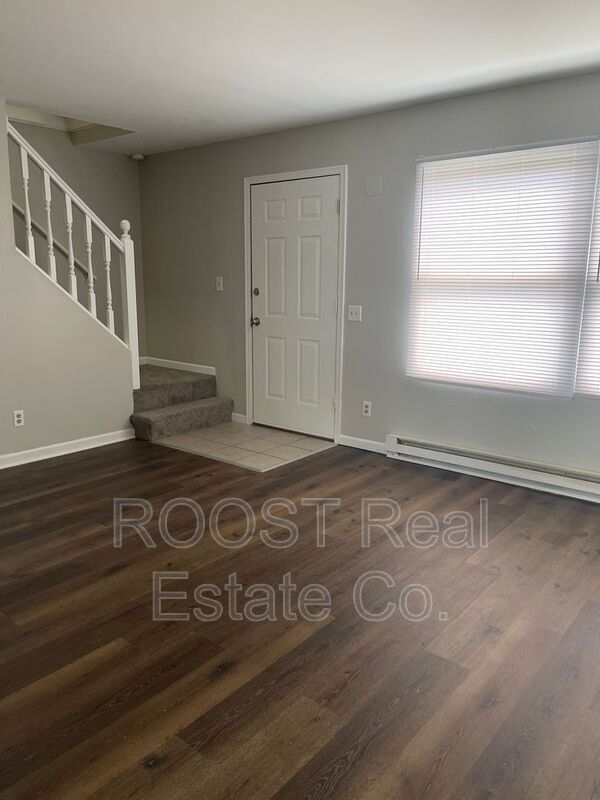 Photo - 1107 Sidney St