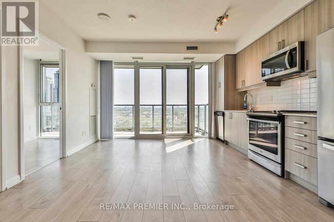 Photo - 7895 Jane St Unit 1504