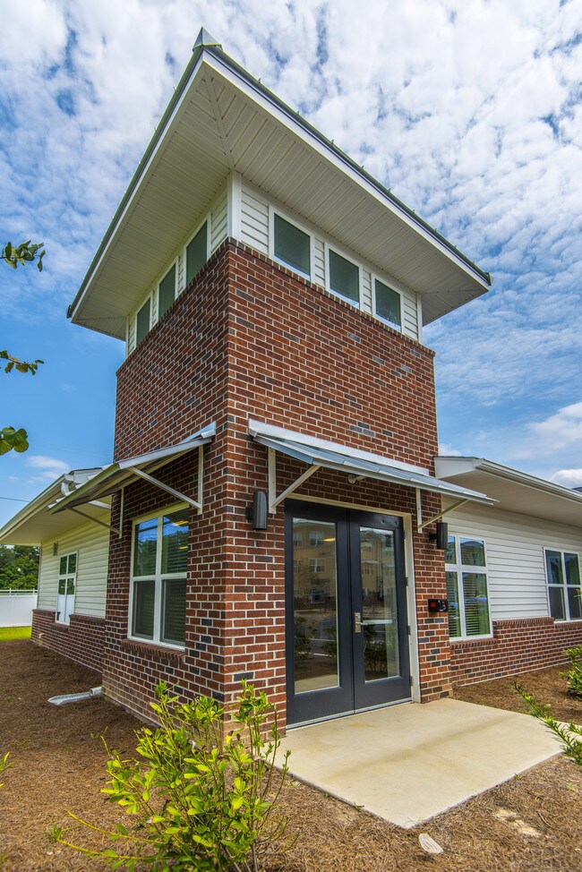 Waters at Magnolia Bay Apartments For Rent in Summerville, SC