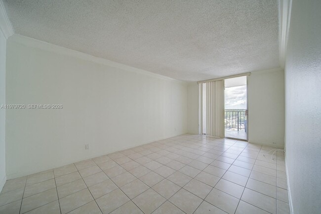 Building Photo - 2903 N Miami Beach Blvd Unit 1006