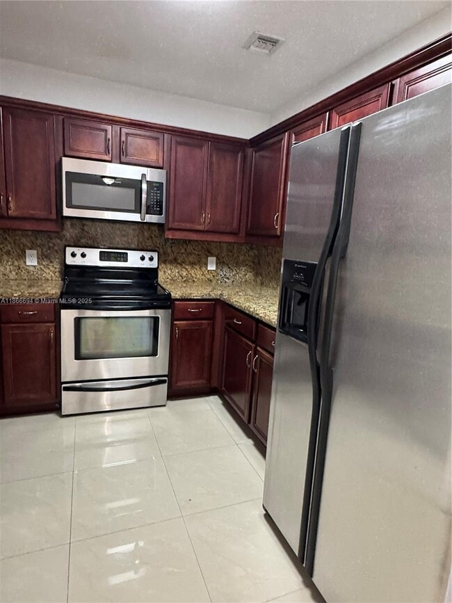 Photo - 5271 SW 8th St Unidad 412