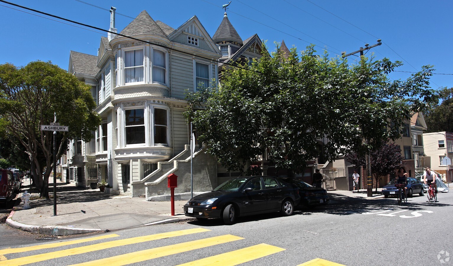 Photo - 461 Ashbury St