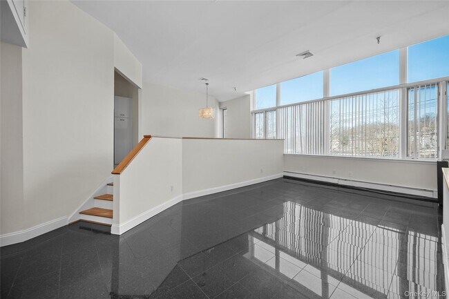 Photo - 520 Ashford Ave Unidad 5