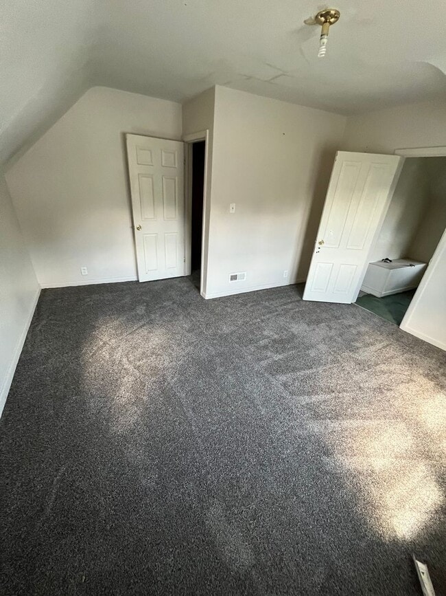 2 bedroom duplex House House Rental in Waterloo, IA