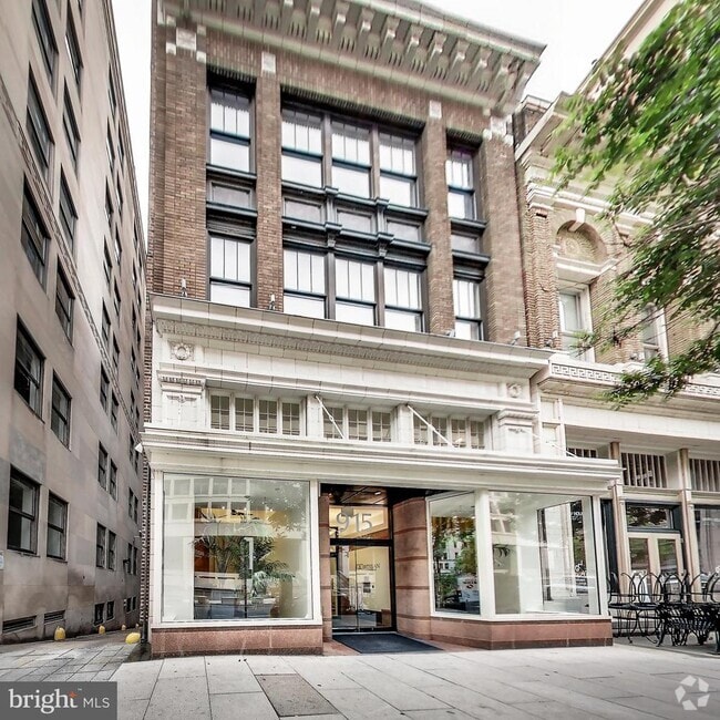 Building Photo - 915 E St NW Unit 613 Rental