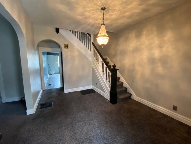 Photo - 608 N Front St