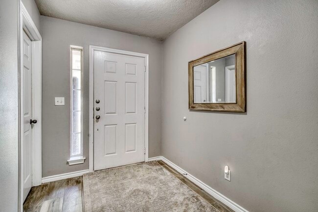 Photo - 1008 Gardenia St