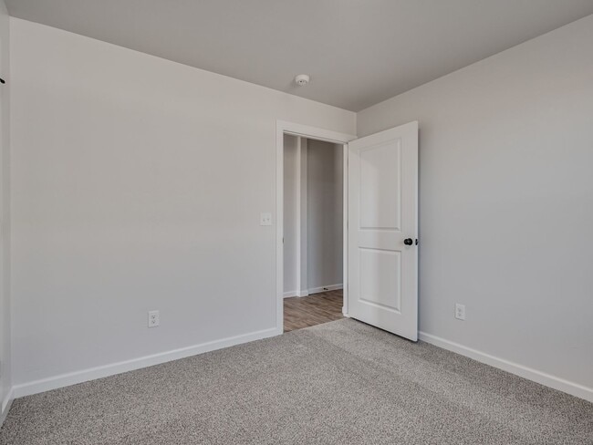 Photo - Newer Home in Washington under $1,500!