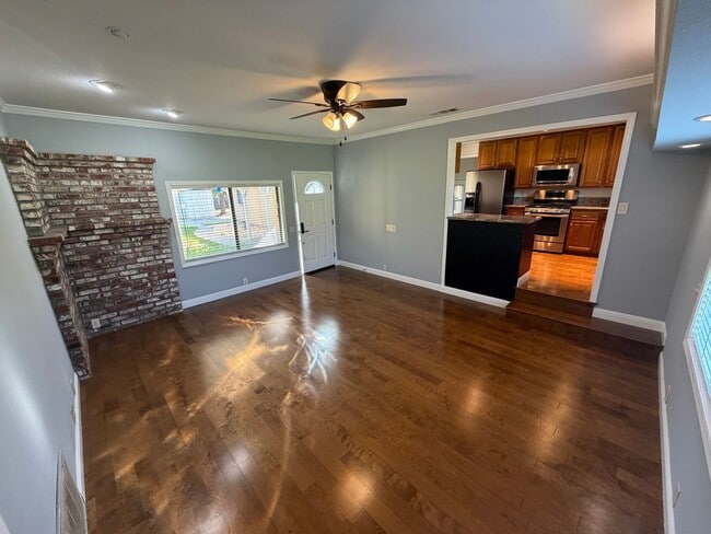 Photo - 2720 Larry Ln Unidad 2720 #A