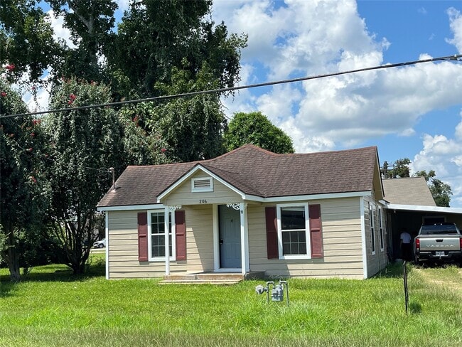 Building Photo - 206 S Market St Rental