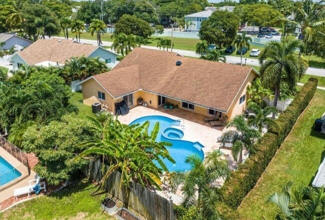 Photo - 1392 Audubon Blvd House
