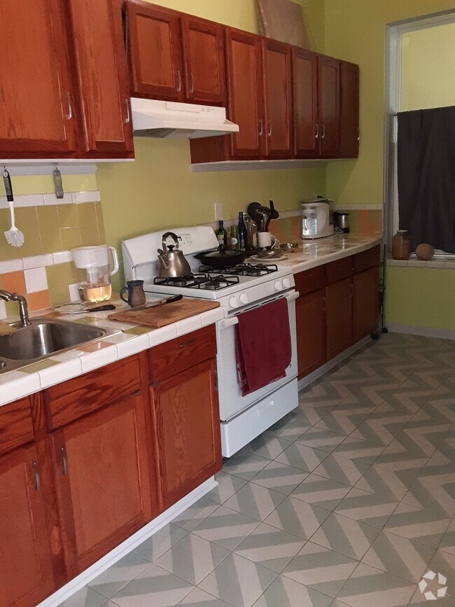 Building Photo - 2313 S Albany Ave Unit 2R Rental