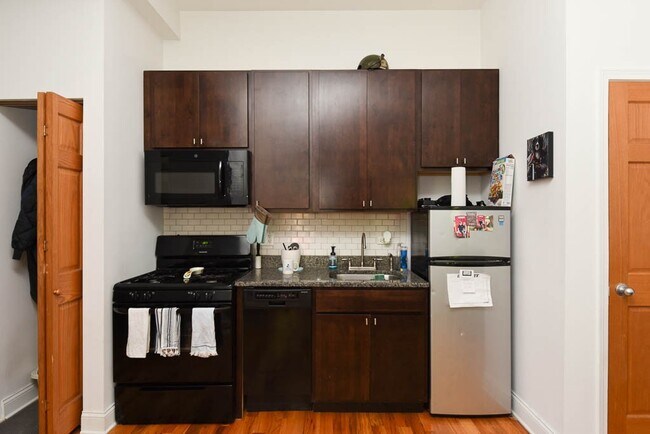 Photo - 4504 N Paulina St Unidad 201