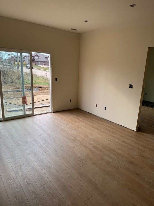 Photo - 4919-4921 Silver Mill Dr. Unit 4919 Silver Mill Dr.