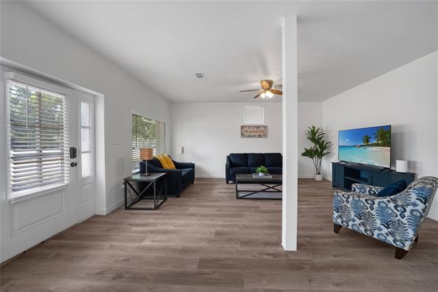 Photo - 1011 S Armstrong Ave