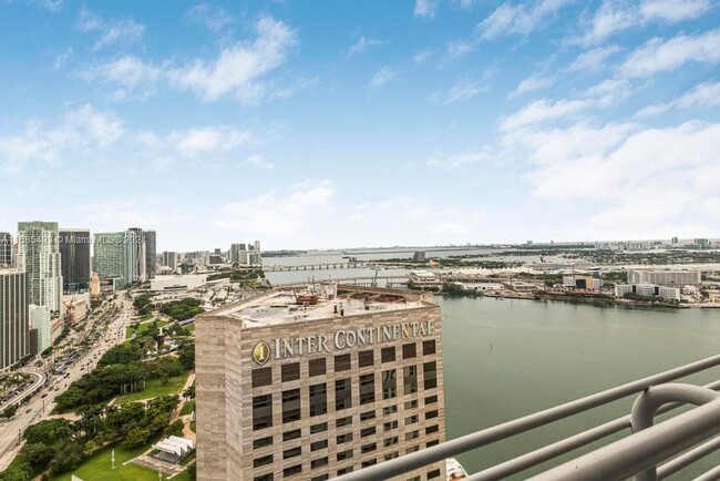 Photo - 335 S Biscayne Blvd Condo Unit LPH-02