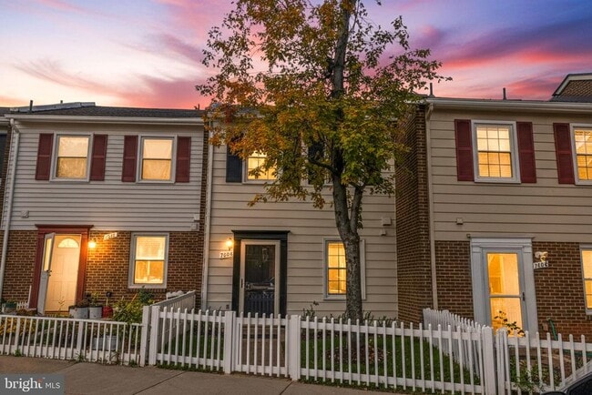 Building Photo - 7604 Somerset Ln