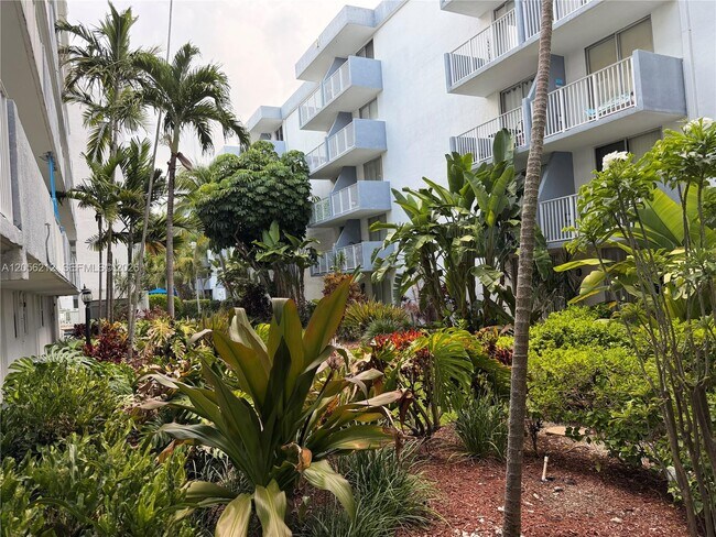 Photo - 1801 S Treasure Dr Unit 510