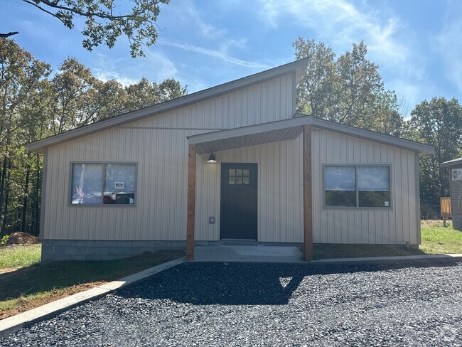 Building Photo - Outskirts of Sherwood Rental