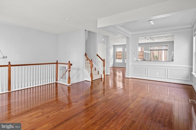 Photo - 3415 Kemper Rd Townhome