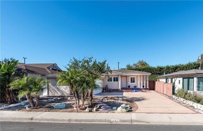 535 Camino de Encanto