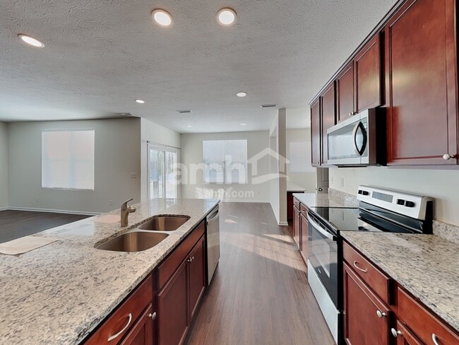 Photo - 6605 Shooting Star Dr