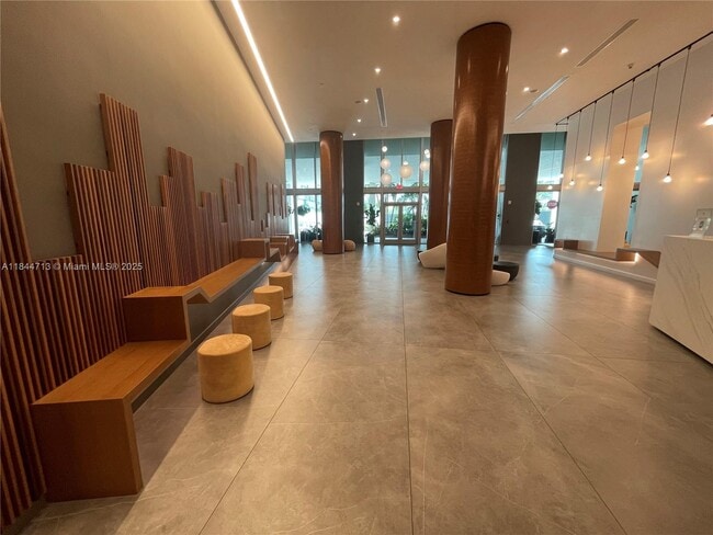 Building Photo - 350 S Miami Ave Unit 3709 Rental