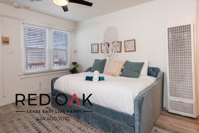 Photo - Luxurious, Furnished Studio with Private D... Unit 7