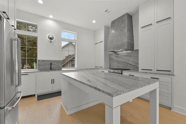 Photo - 1247 Peden St