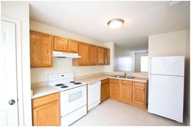 Photo - 299 Raleigh Dr