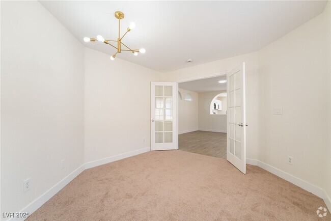 Building Photo - 4599 Ordway Dr Rental
