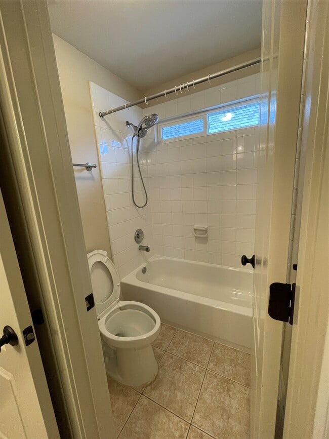 Photo - 1759 Lakeside Enclave Dr