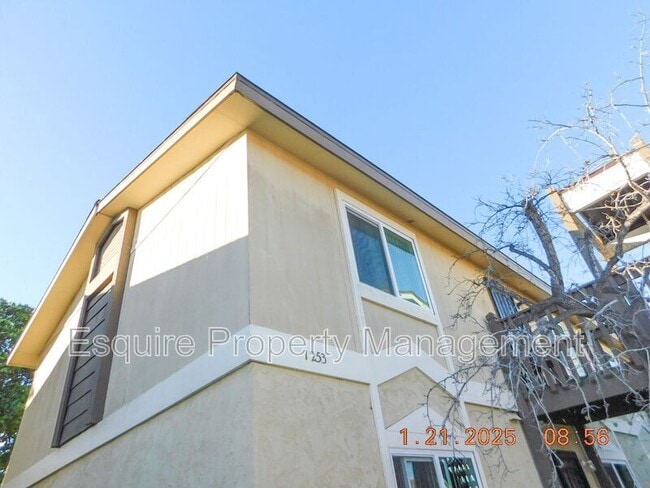 Building Photo - 1253 S C St Unit C Rental