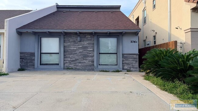 Building Photo - 106 W Morningside Dr