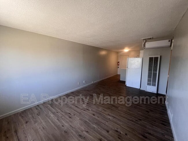Photo - 419 Dallas St SE Unit 2