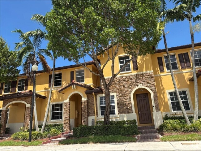 Building Photo - 9001 SW 227th St Rental