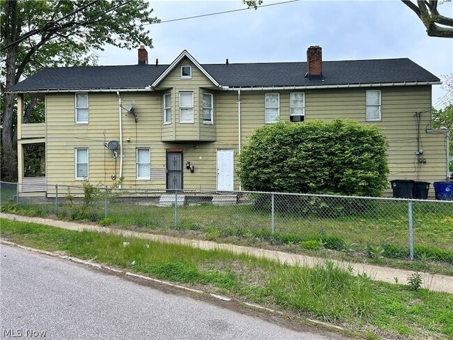 Building Photo - 1130 E 68th St Unit 1