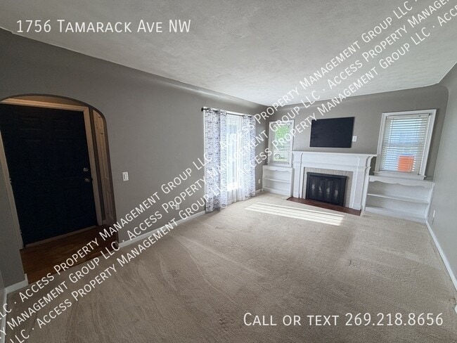 Photo - 1756 Tamarack Ave NW