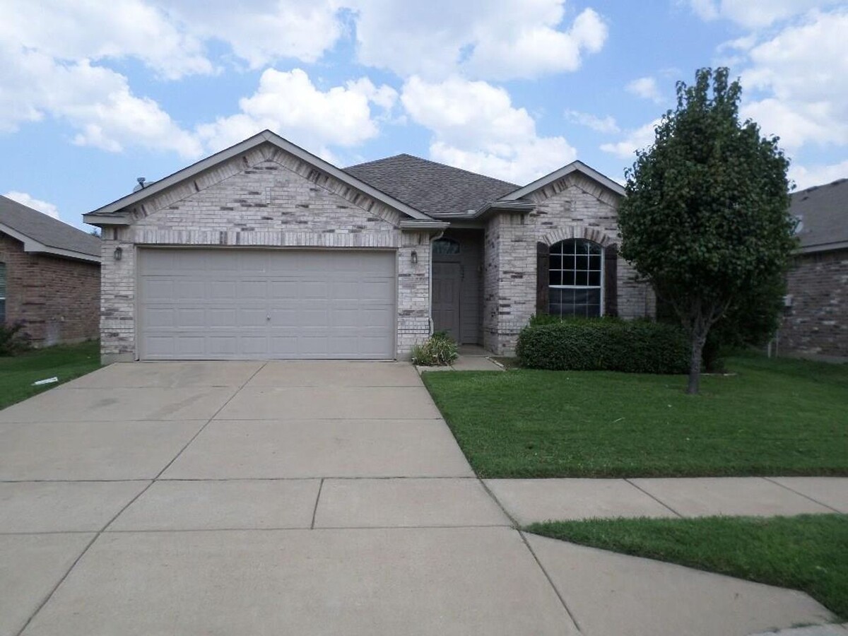 4 bedroom, 2 bath House in Fort Worth - 4 bedroom, 2 bath House in Fort Worth