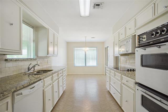 Photo - 4903 Ledgestone Dr
