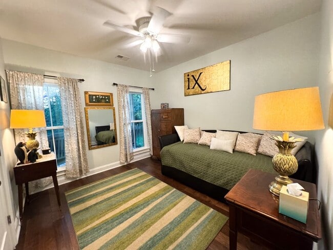 Photo - 360 Heidels Way