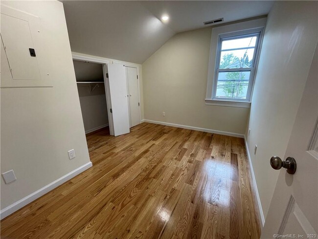 Photo - 510 W Main St Unidad 2ND FL