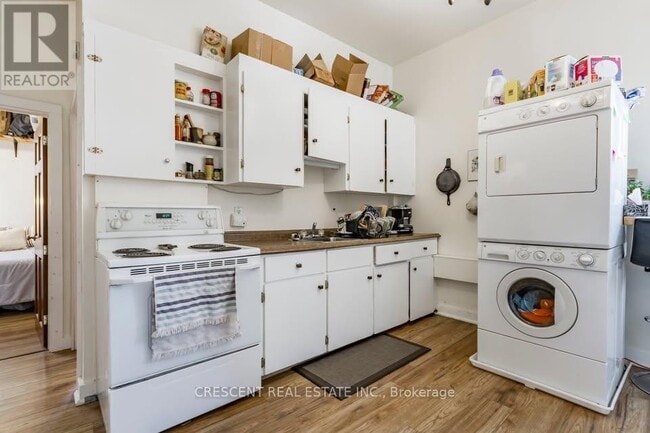 Photo - 265 Barrie Rd Unit 3