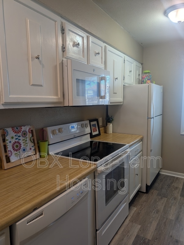 Photo - 207 Pine Grove Trail