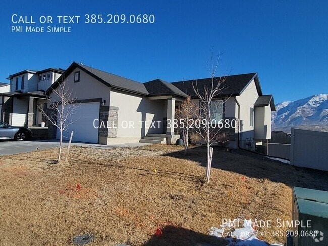 Building Photo - Charming Upper level 3 Bedroom Home Unit Upstairs