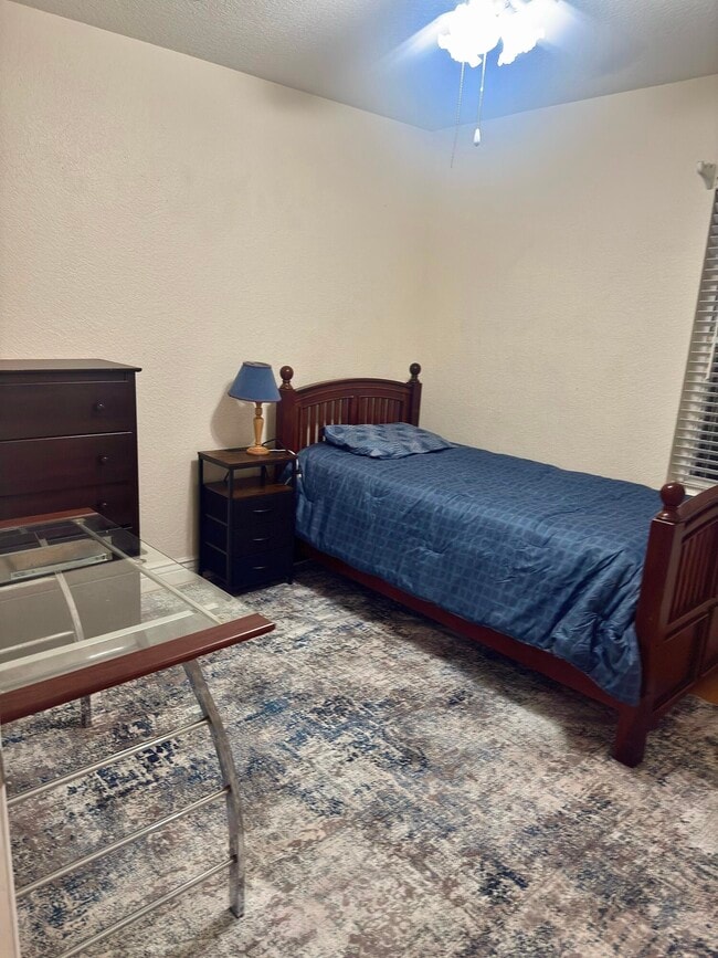 Photo - 1622 S Club Dr